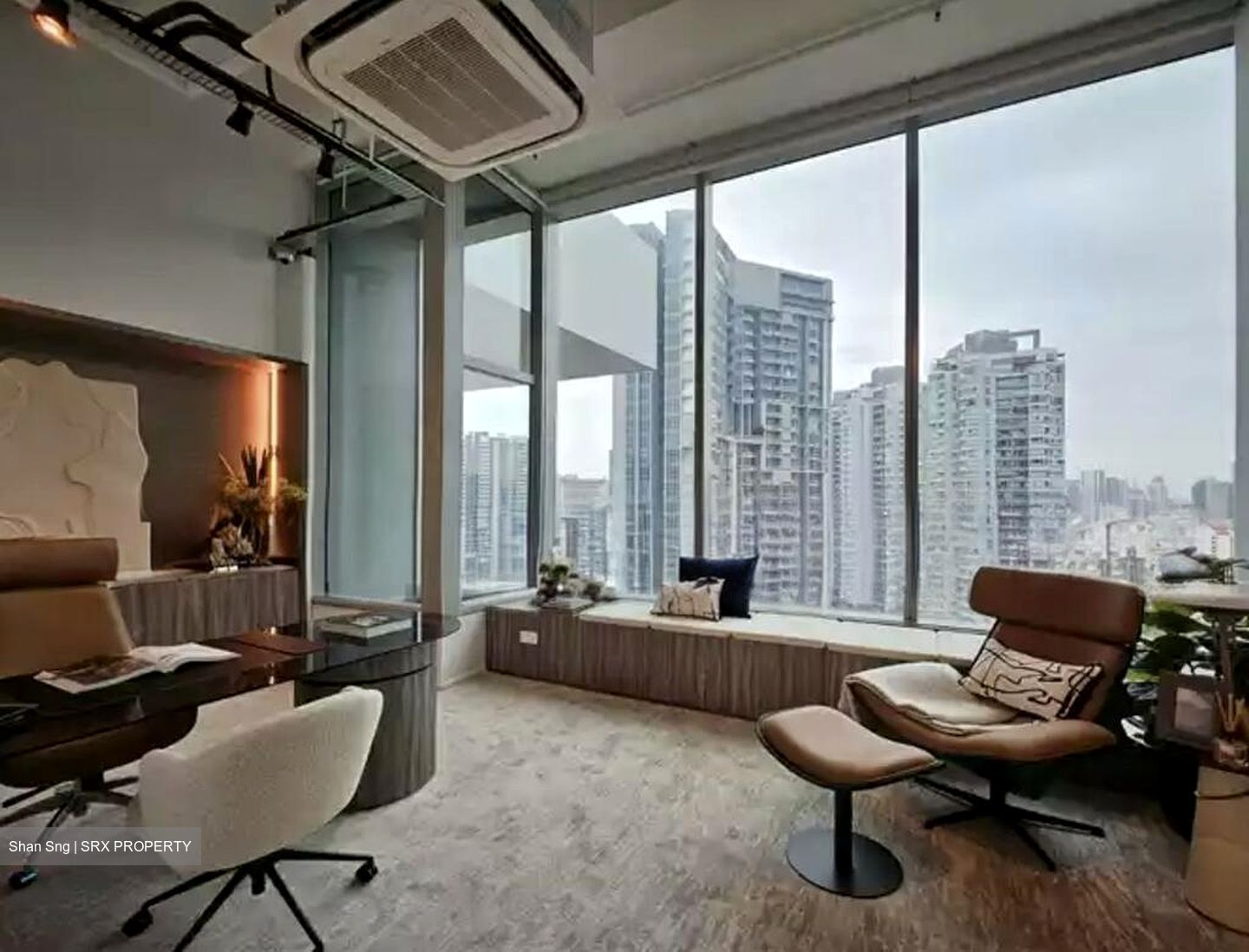 Arc 380 (D8), Office #521055381